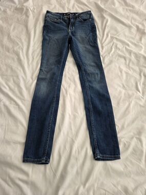 Hollister Women's Dark Blue Skinny Jeans